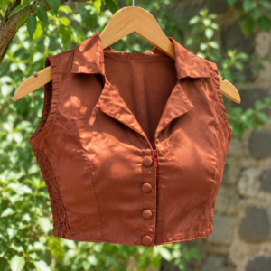 Sleeveless Collared Blouse /Silk