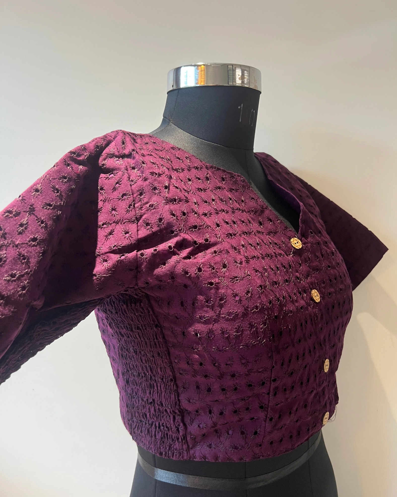 Embroidered Cotton Blouse / Hakoba Cotton